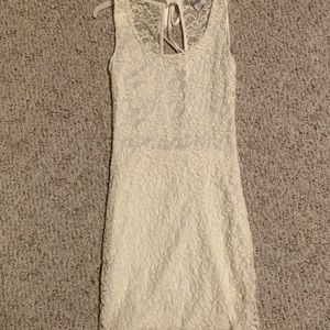 White, lace dress